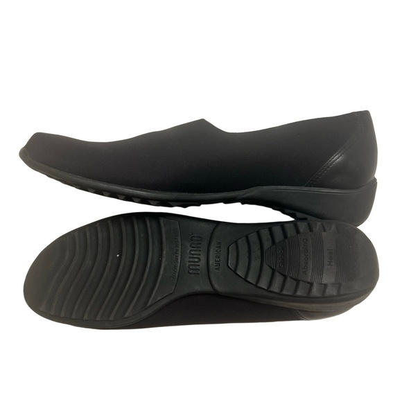 Munro Traveler slip-on size us 7.5 Black M741687EK Made In America - Picture 8 of 9